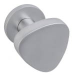 Bouton dcoratif triangle simple fixe alu